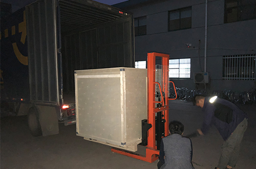 永州客戶SMT設(shè)備專車送貨，貨到上門安裝調(diào)試
