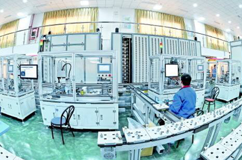 2020年全省工業(yè)總產(chǎn)值達(dá)2萬億元，貴州省發(fā)力大數(shù)