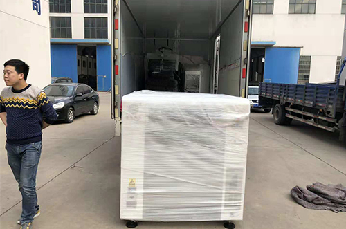 蘇州客戶SMT設備專車送貨，貨到上門安裝調試